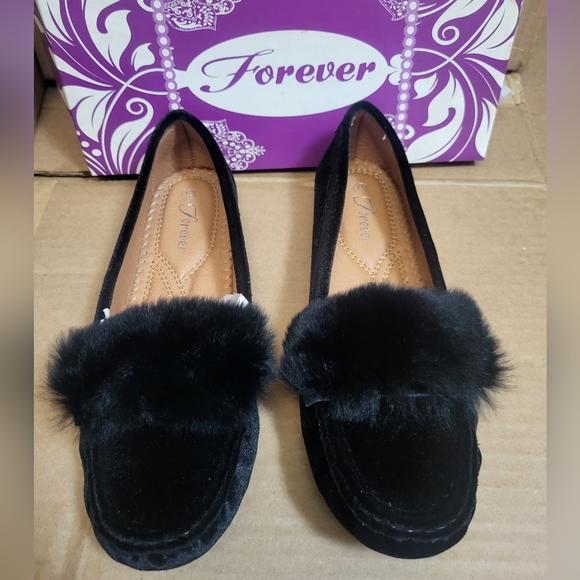 Forever Faux Suede/Faux Fur Black Slip-on Loafer Women Size 7.5 - Picture 2 of 12